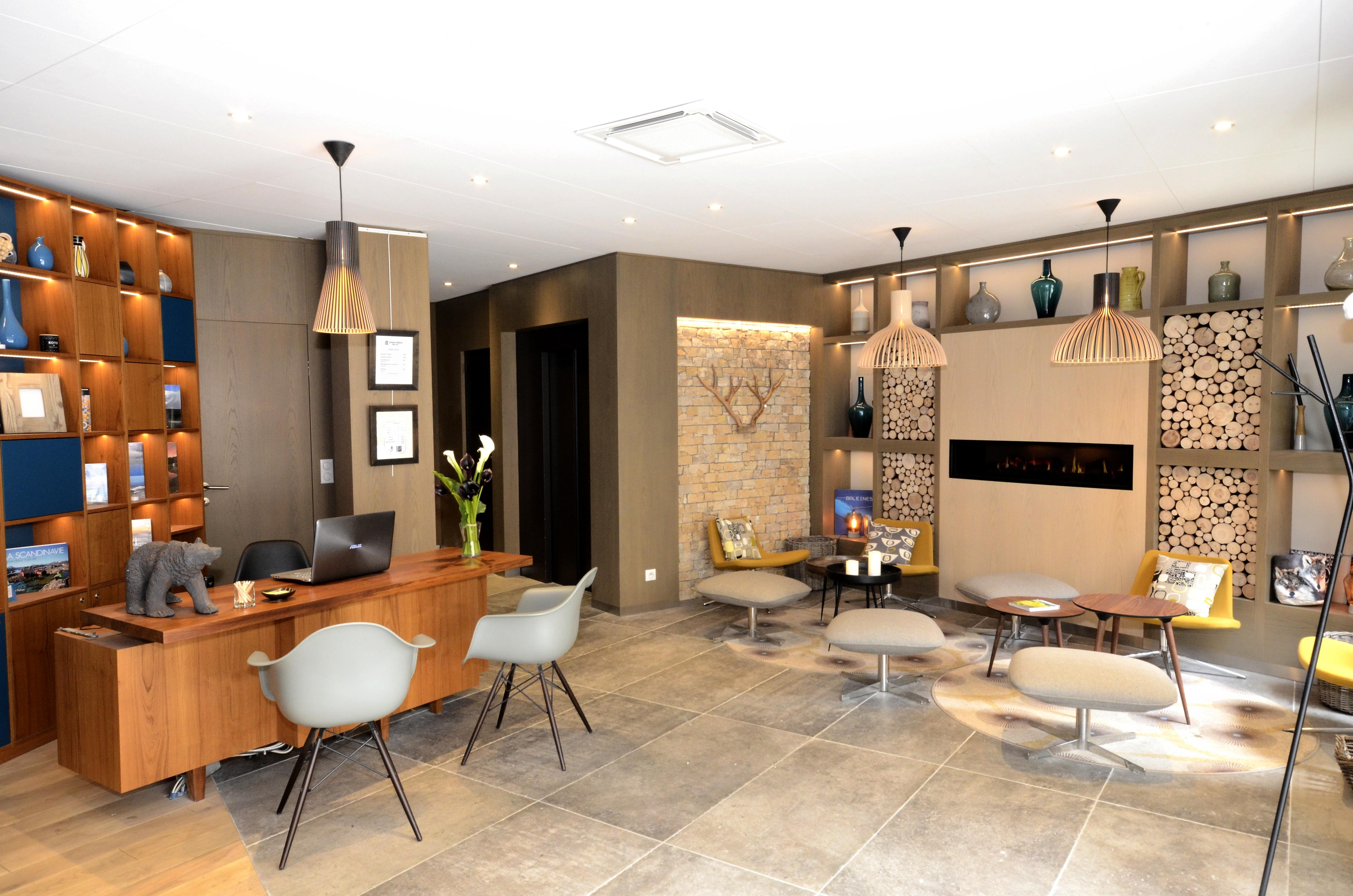 Hotel Confort 13 3*